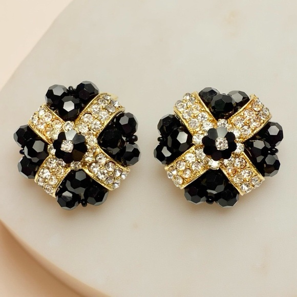 Vintage 1980s Lois Ann Gold Tone Rhinestone Black Clip On Earrings - Picture 1 of 7